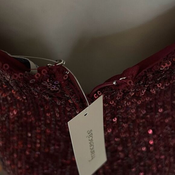 Francesca’s NWT Burgundy Sequin Formal Tulip Dress Medium - Picture 11 of 16